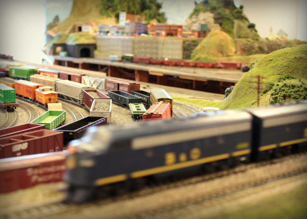 Locomotive cruising - H-O Scale Model Railroad